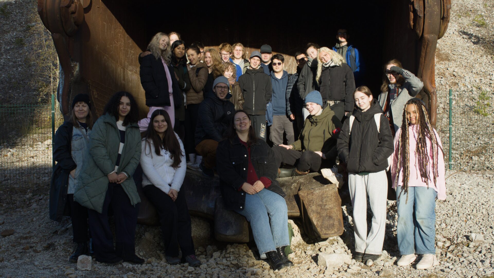 Pre-IB ja DP klassid said esimesele perioodile panna ilusa punkti reisiga Ida-Virumaale, kus seigeldi Kotka matkarajal ning külastati Eesti Kaevandusmuuseumi Ko